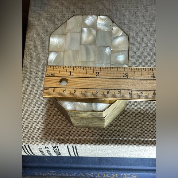 Vintage Brass and Mother of Pearl Jewelry Trinket Box - Picture 12 of 12